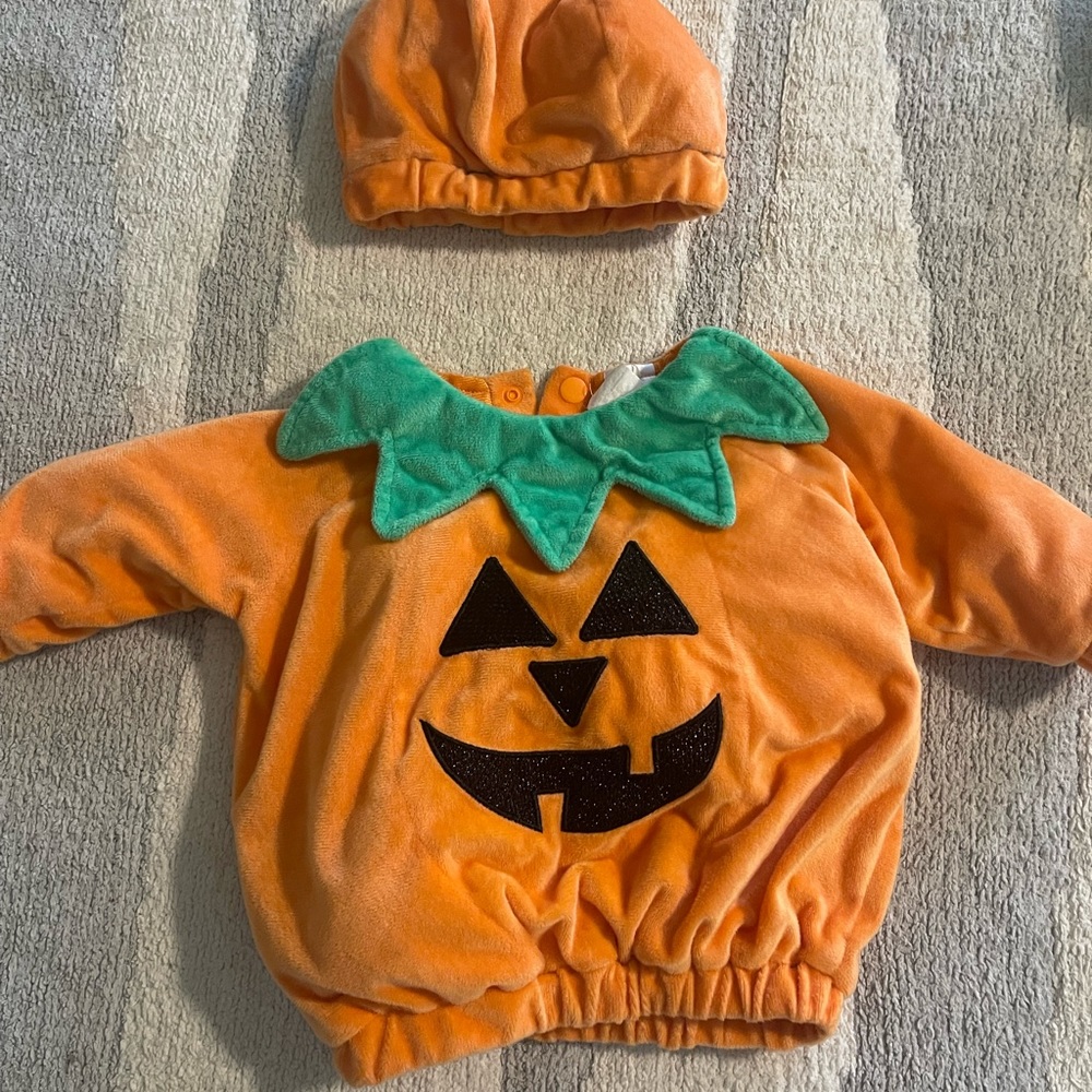 Baby pumpkin Halloween costume